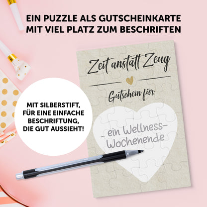 Gutschein Puzzle Zeit anstatt Zeug mit beschriftbarem Herz für besondere Geschenke und gemeinsame Erlebnisse.