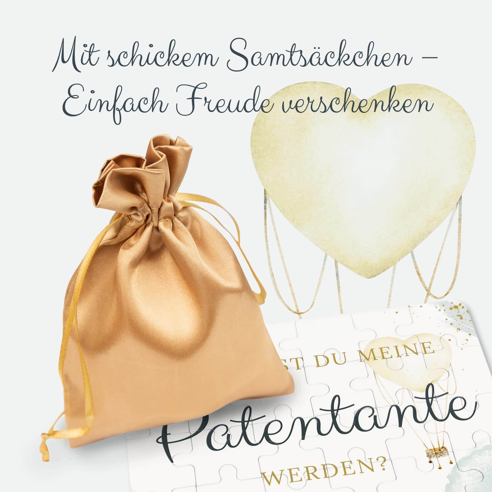 Goldfarbenes Samtsäckchen für kreative Geschenke, um die Patentante zu fragen, zusammen mit einem Puzzle.